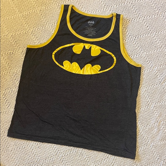 Batman DC Comics Logo Tank Top Charcoal Yellow Men’s XL - Picture 1 of 3